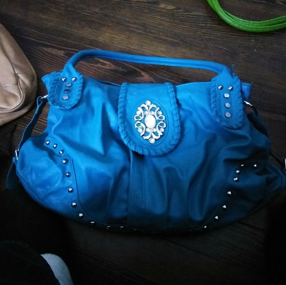 Purses - Picture 3 of 8